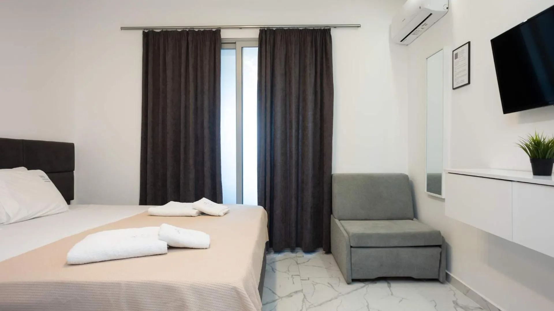 Avgerinos Apartments Polychrono