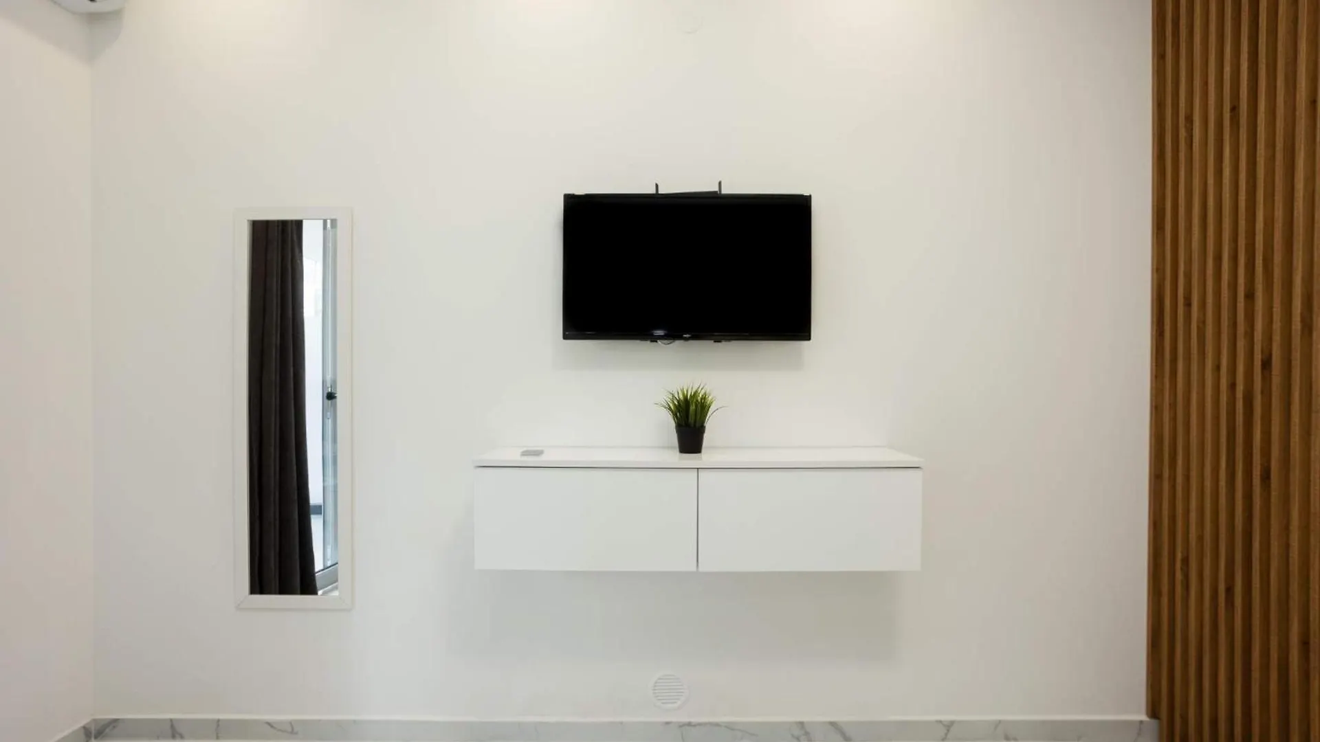 Avgerinos Apartments Polychrono
